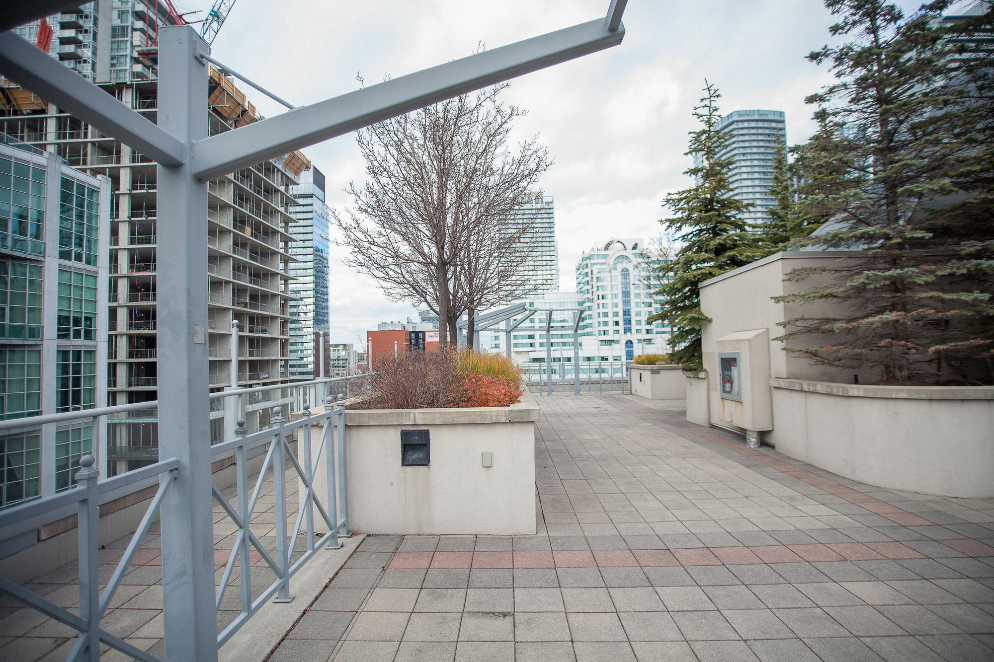 Red Maple Suites - Icon Toronto Exterior photo